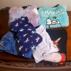 🌸Girls bundle🌸 2 Sweaters - Long Sleeve - Pants